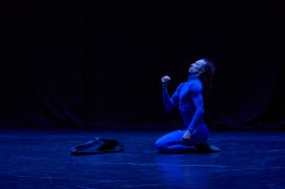 NOT BUTOH SOLO von Thomas A. Bradley. Foto Jorg Baumann